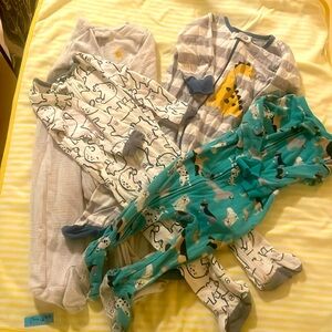 (4) bundle Gerber and Carter’s long sleeve onesies